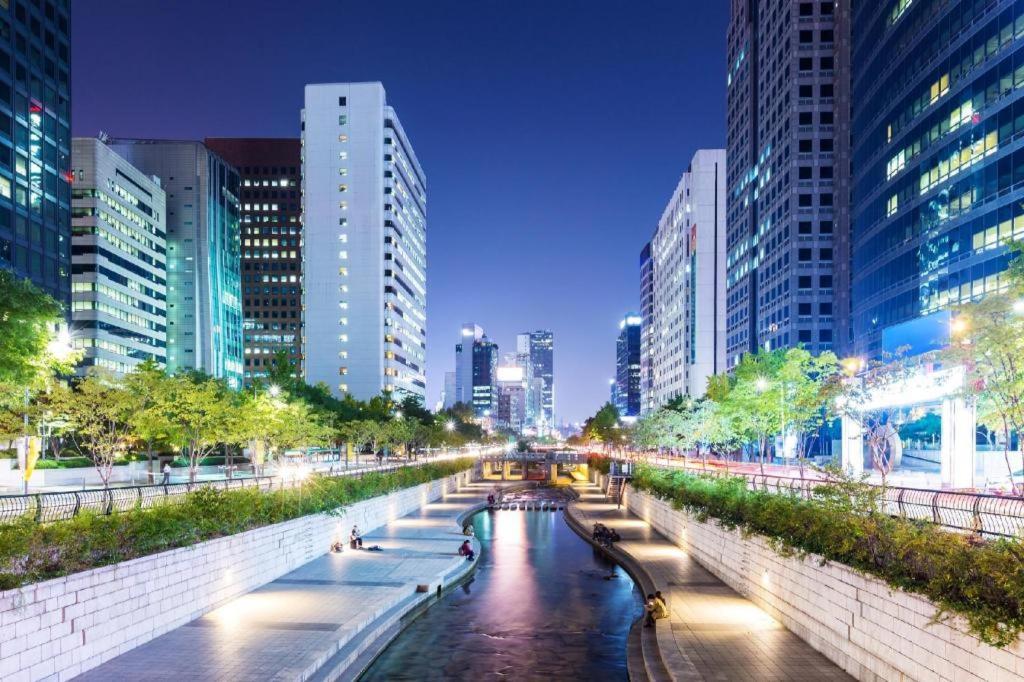 Wo Station 2* Seoul